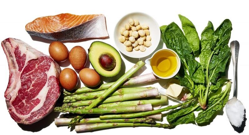 légumes et aliments protéinés pour le régime cétogène
