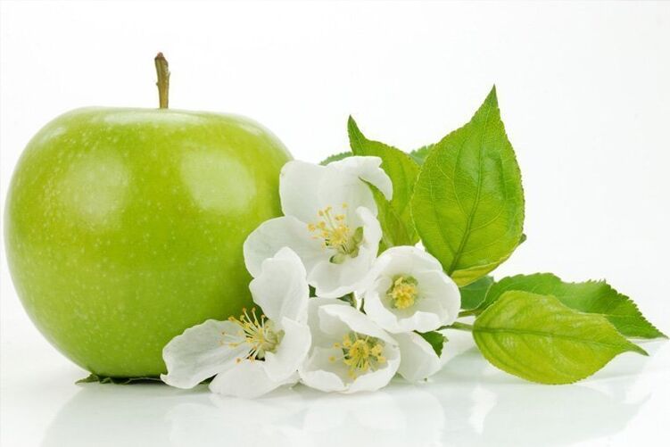 il est permis d'inclure des pommes dans un régime de sarrasin pour perdre du poids