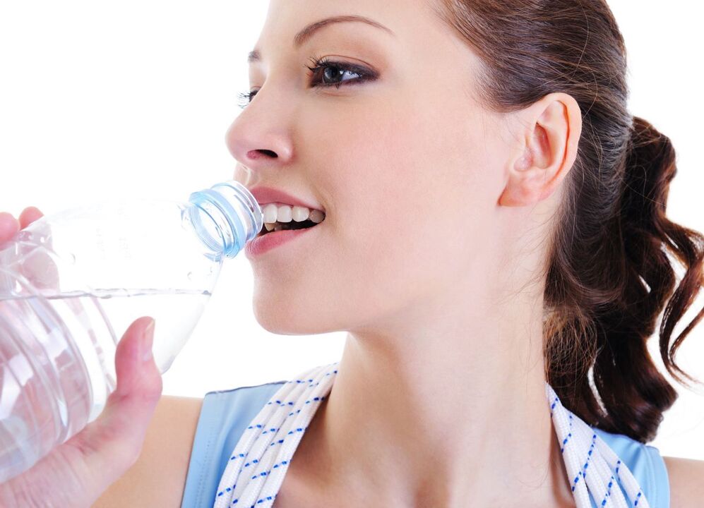 boire de l'eau avec un régime paresseux
